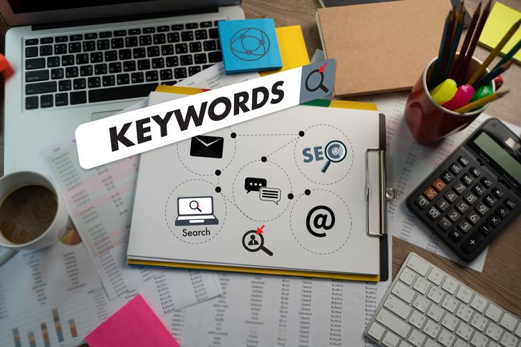 What are keywords and how to implement them in content for effective SEO